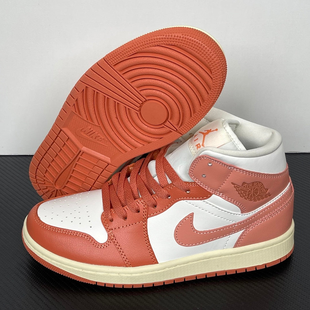 AJ1 MID Red Stardust