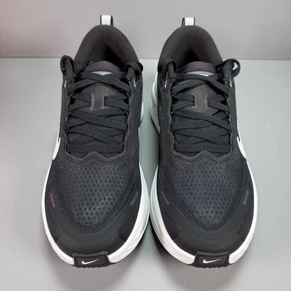 Vomero Plus Black White