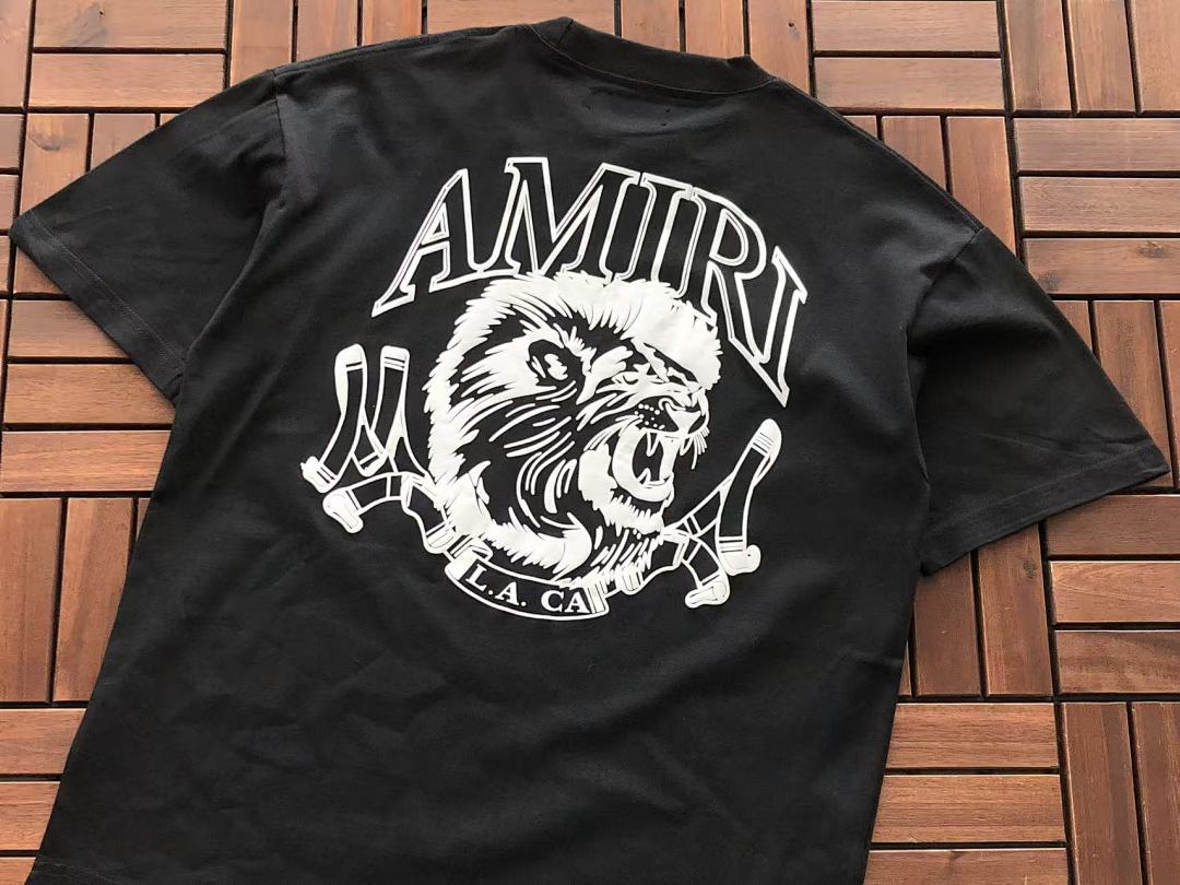 T-shirts Ami