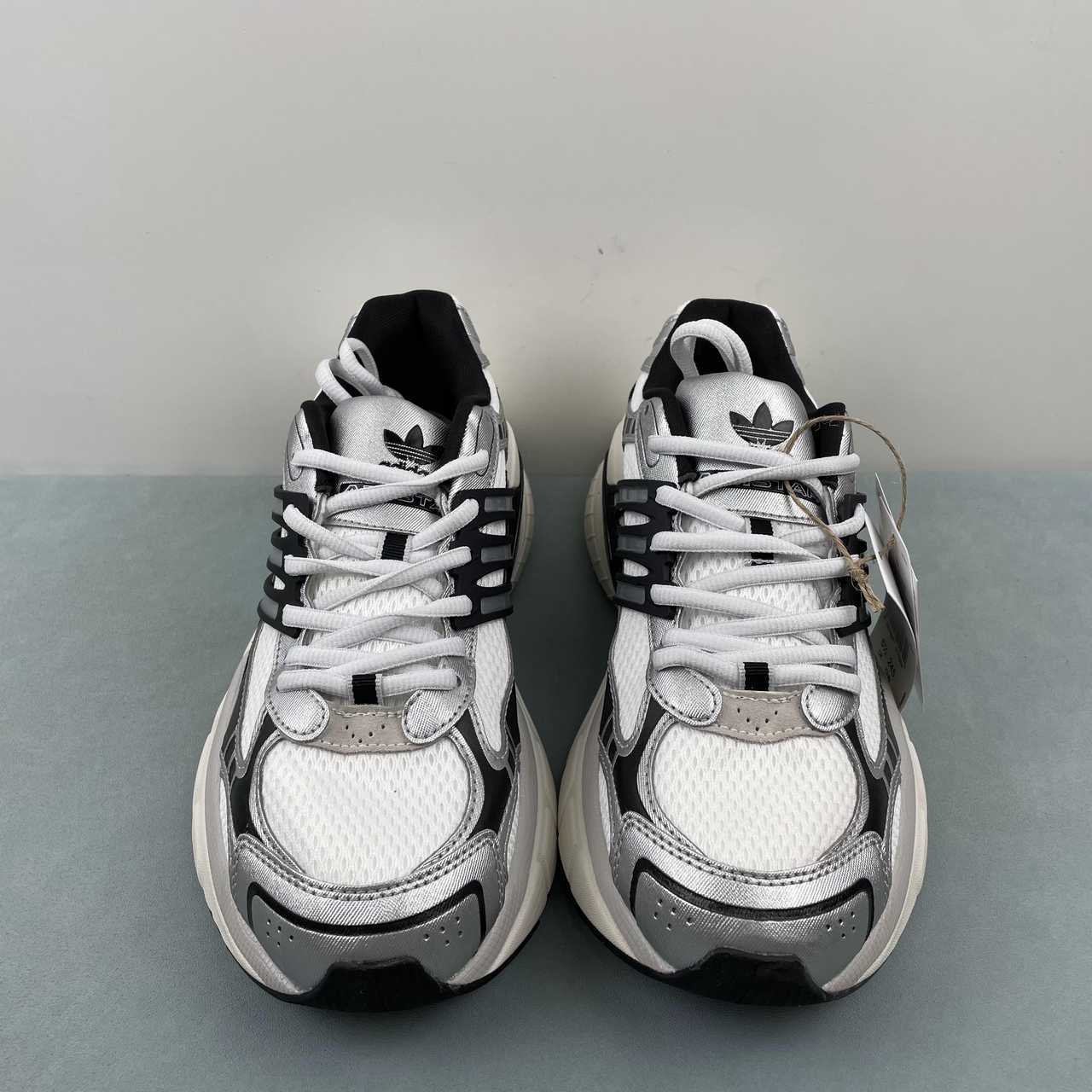 AD Adistar XLG White Silver Black