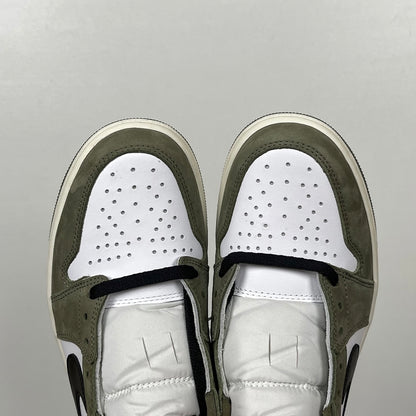 AJ1 Off Creme