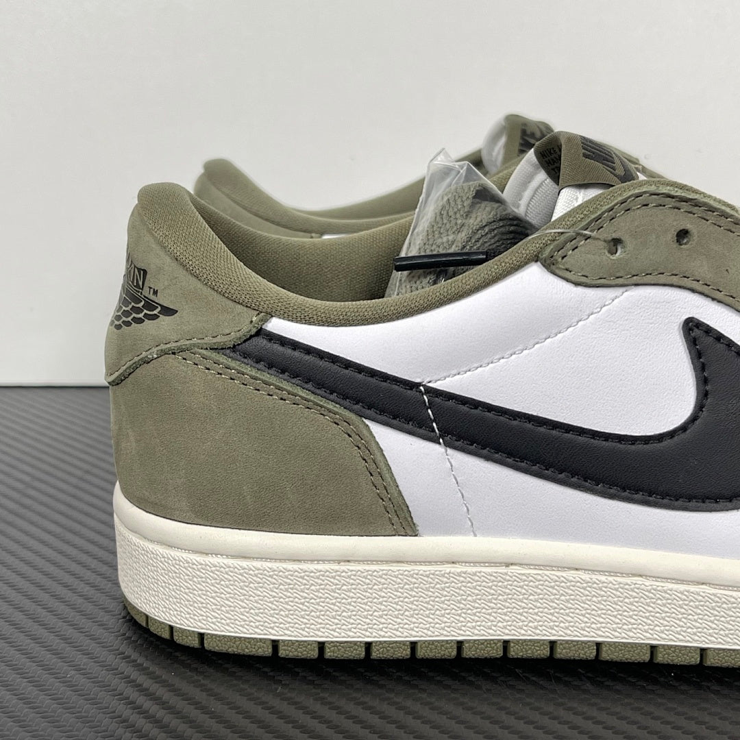 AJ1 Off Creme