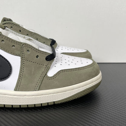 AJ1 Off Creme
