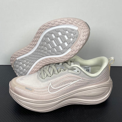Vomero Plus Light Bone