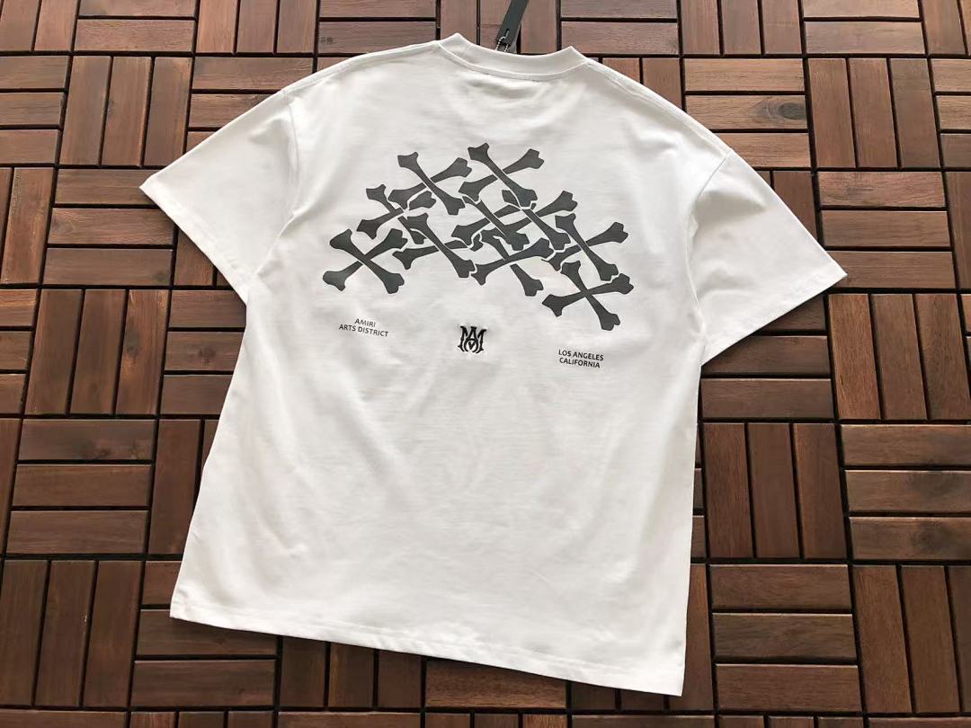 T-shirts Ami