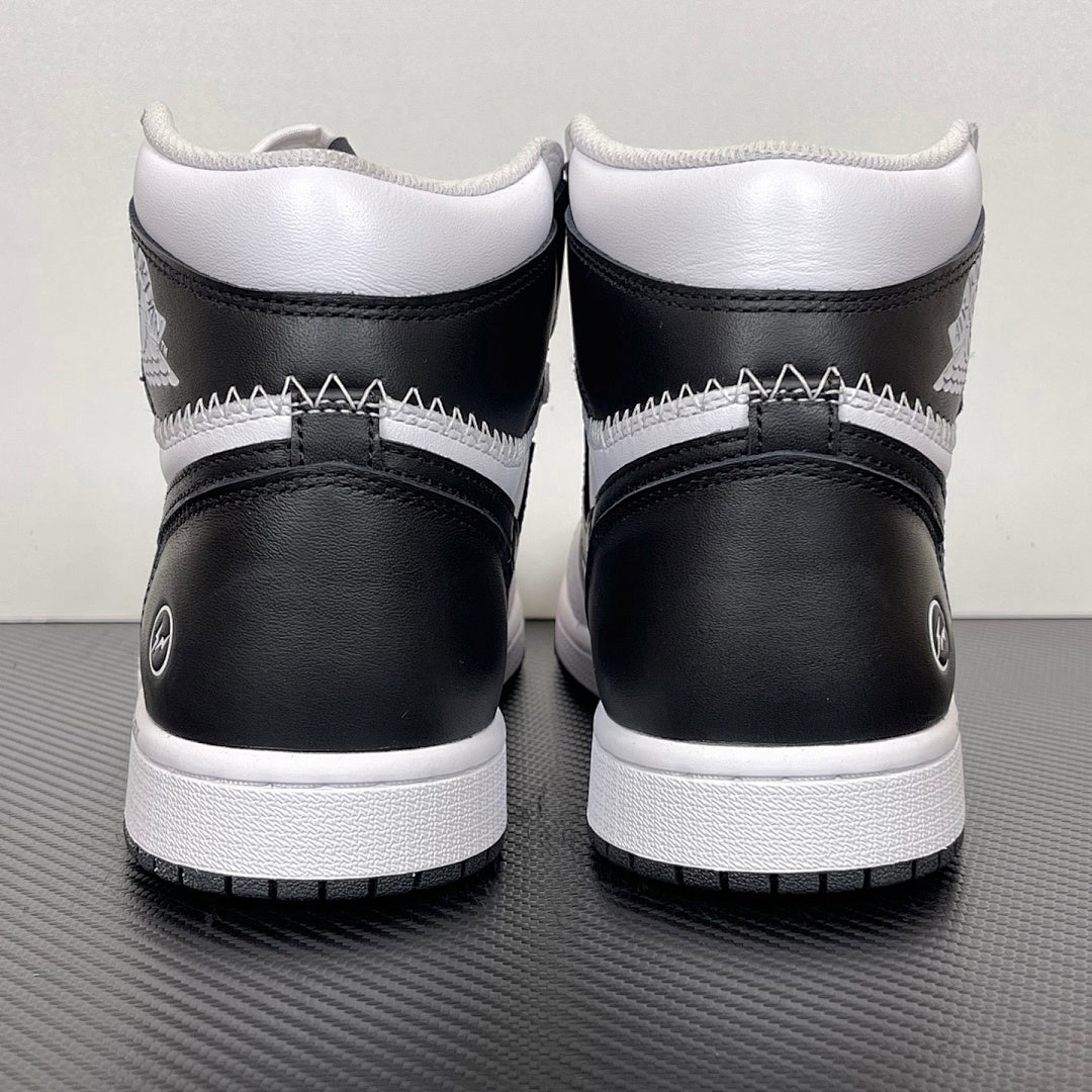 AJ1 High BLACK & WHITE