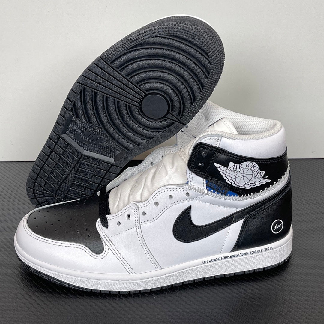AJ1 High BLACK & WHITE