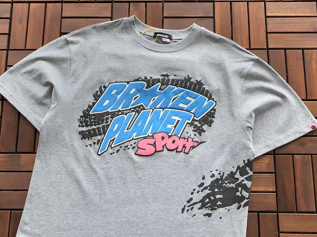 T-Shirt Broken Planet
