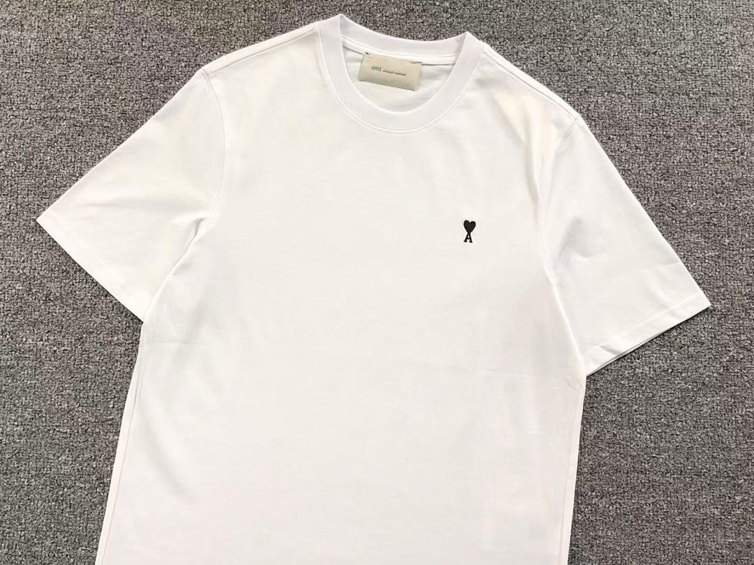 T-Shirts Ami Paris