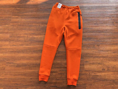 Conjunto Tech Fleece Laranja