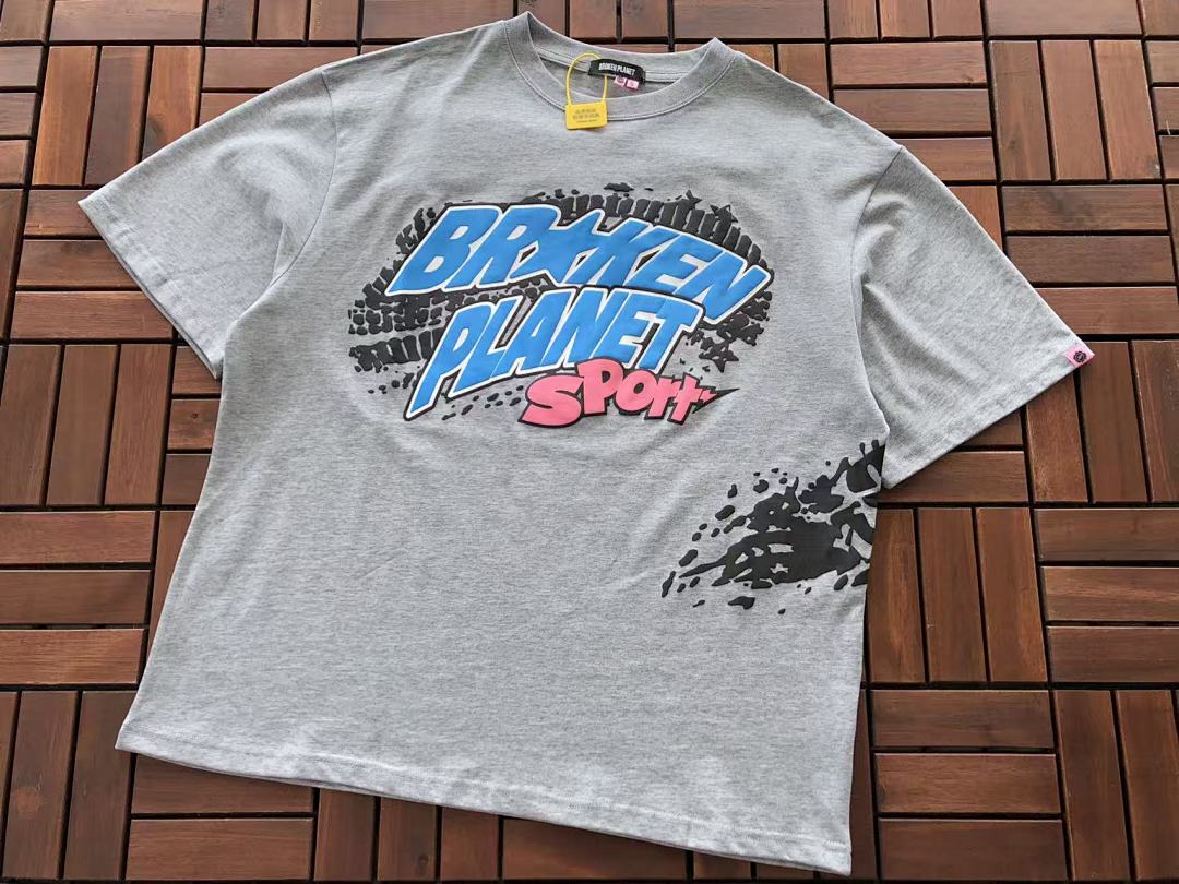 T-Shirt Broken Planet
