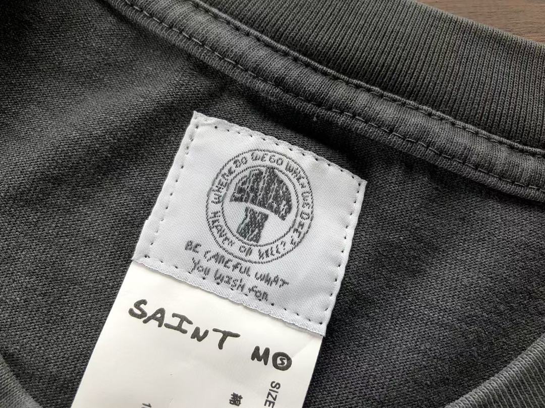 T-Shirts Saint M