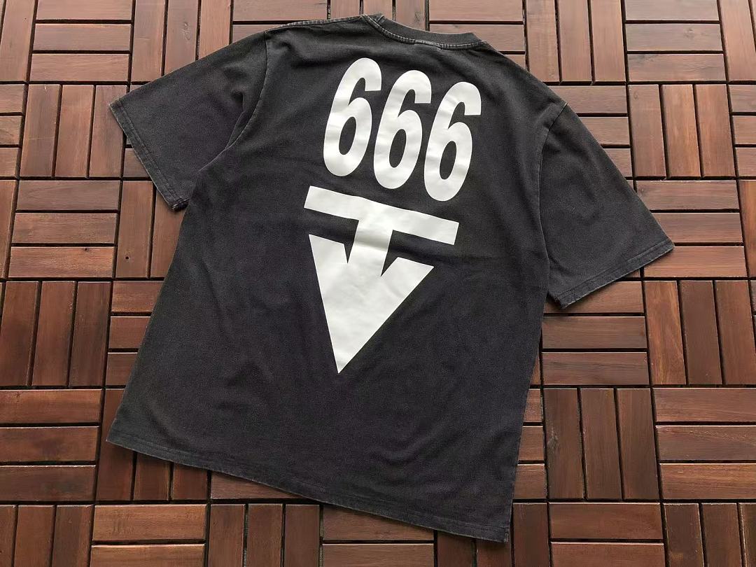T-Shirts Saint M