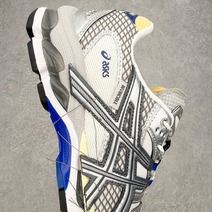 GEL-NIMBUS 10.1 White/Grey