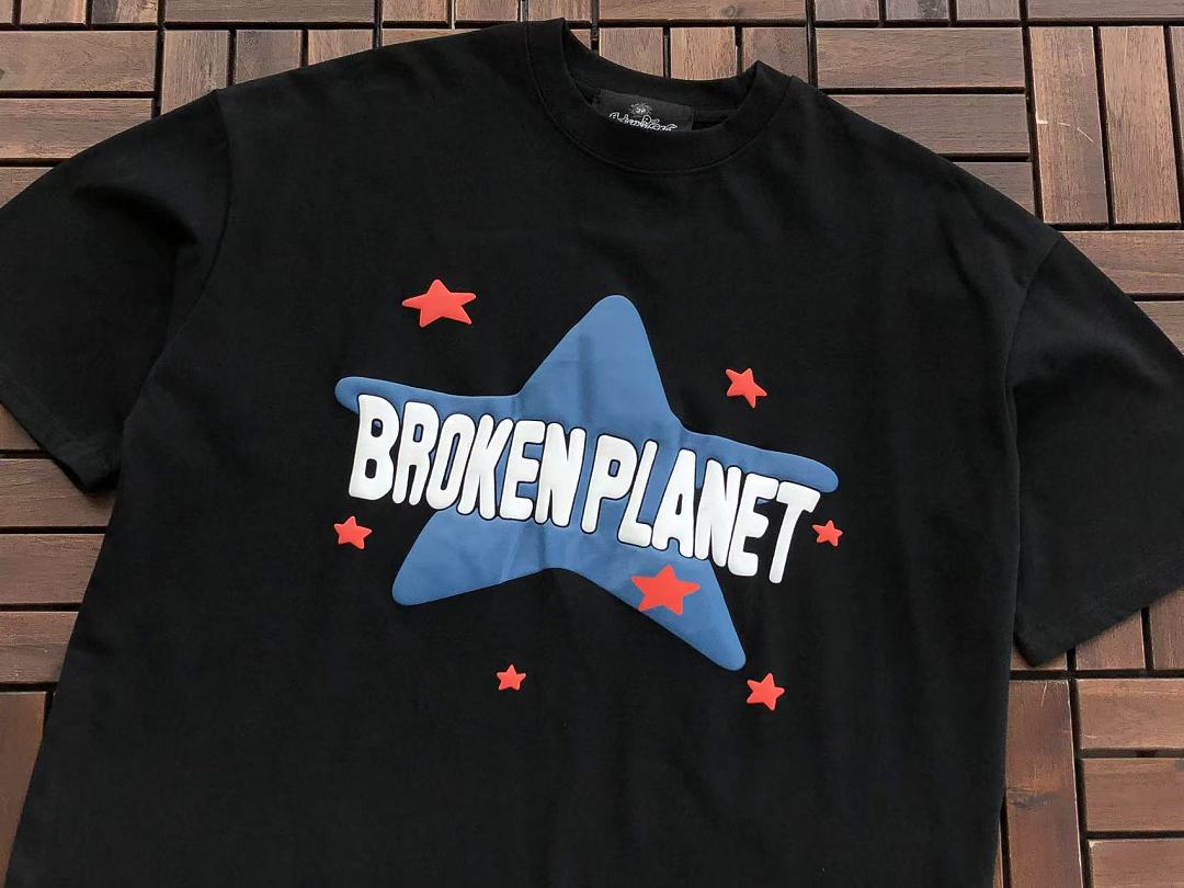 T-Shirt Broken Planet