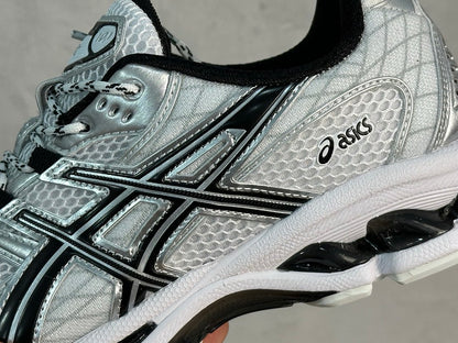 GEL-NIMBUS 10.1 Grey/Bone White/Black