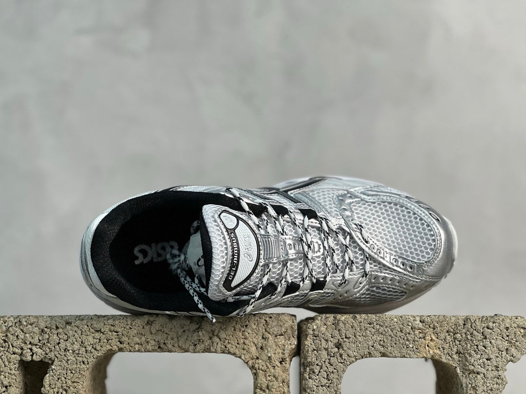 GEL-NIMBUS 10.1 Grey/Bone White/Black