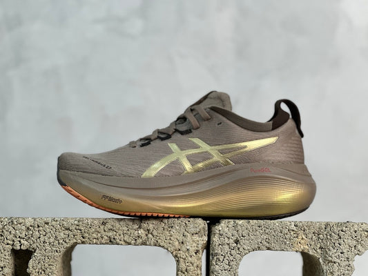 GEL-NIMBUS 27 Brown