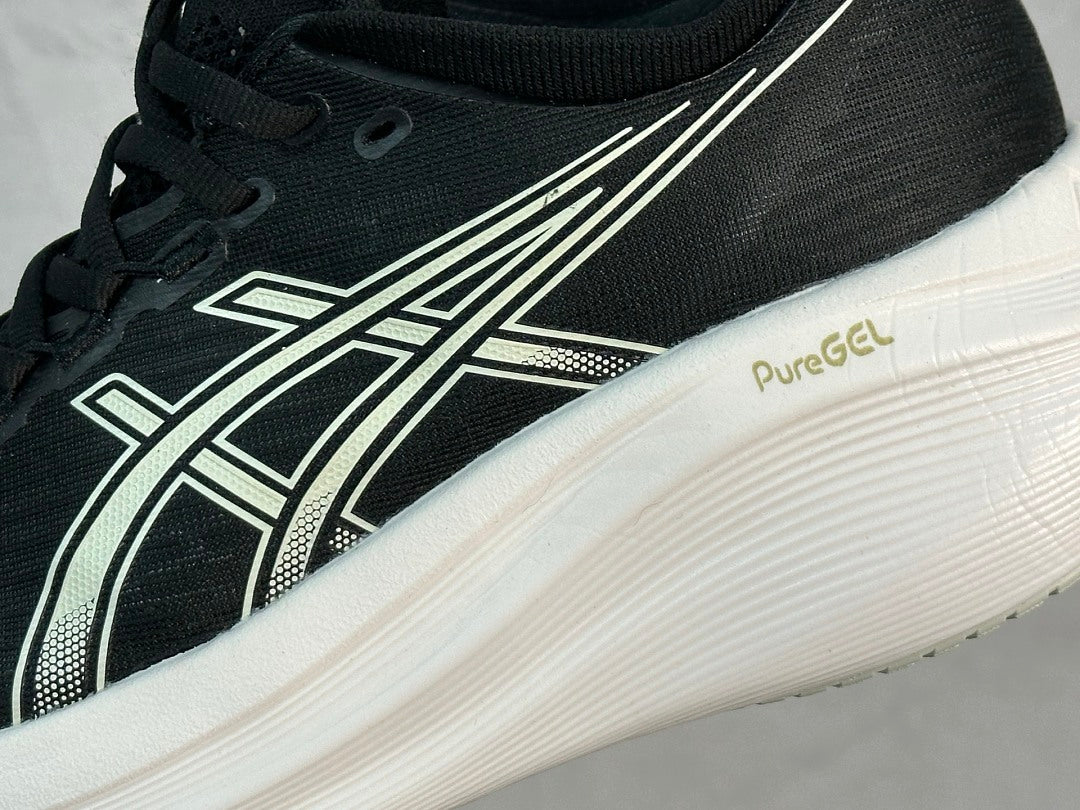 GEL-NIMBUS 28 Black/White