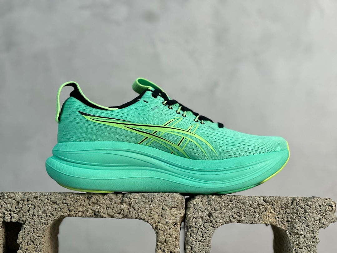 GEL-NIMBUS 28 Green