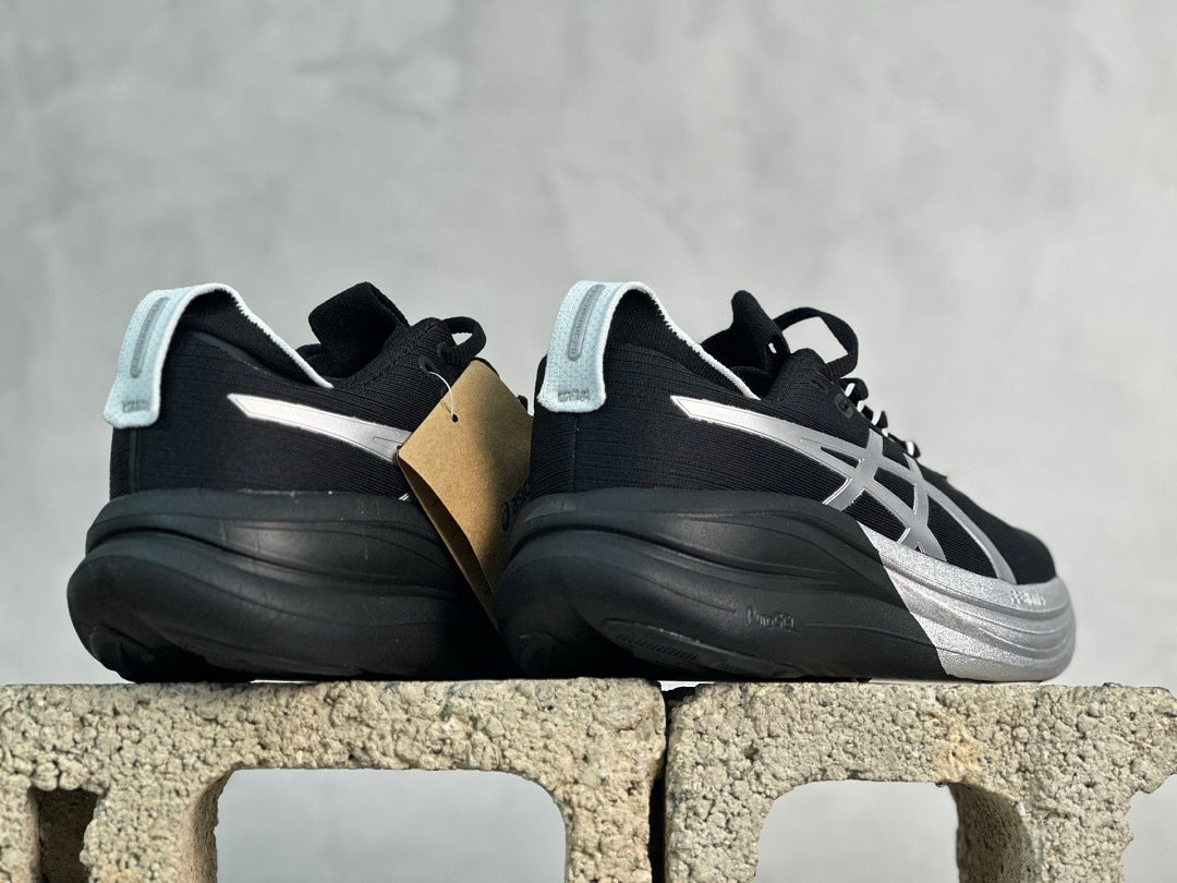 GEL-NIMBUS 28 Black/Silver