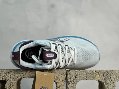 GEL-NIMBUS 28 Light Blue