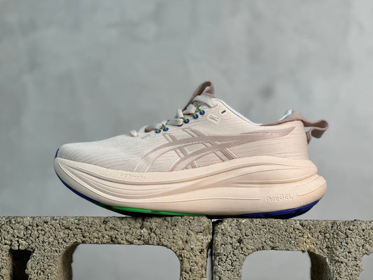 GEL-NIMBUS 28 Beige Pink