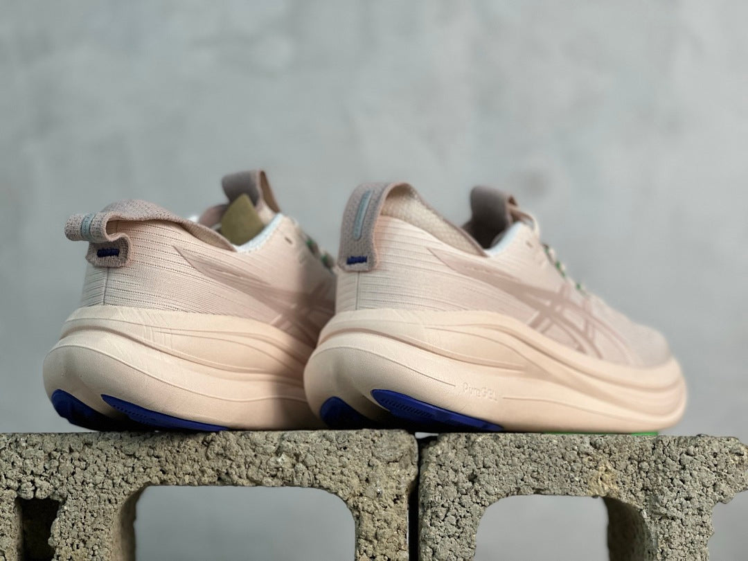 GEL-NIMBUS 28 Beige Pink