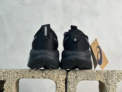 GEL-NIMBUS 28 Black/Silver