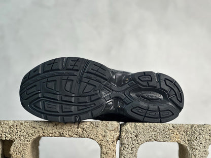 Gel-1130 Black/Pure Silver