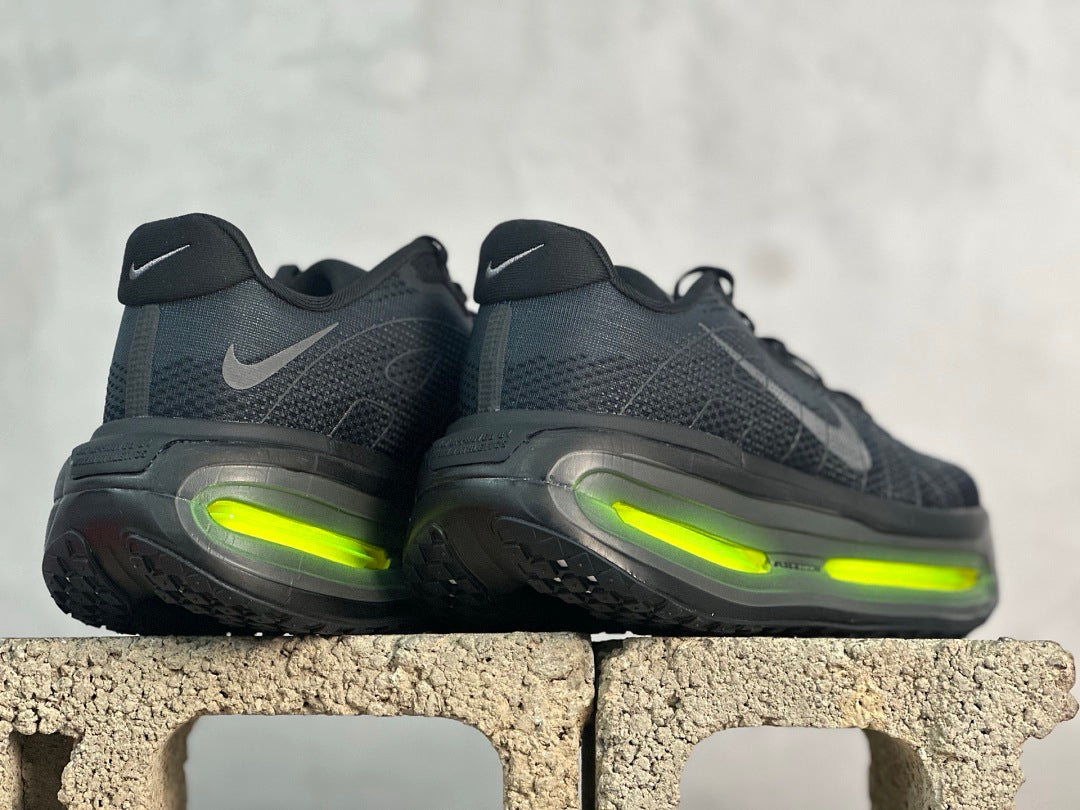 Vomero Premium Black/Green