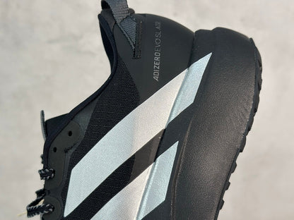 Evo SL Black / White