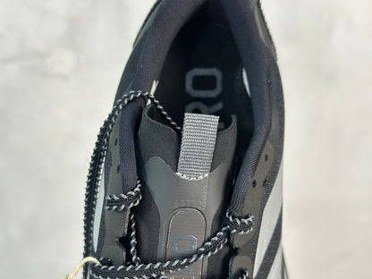 Evo SL Black / White