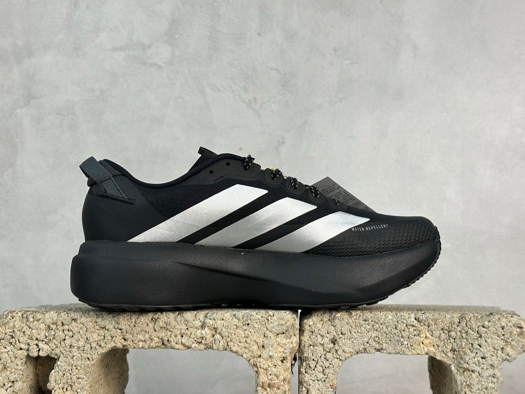 Evo SL Black / White