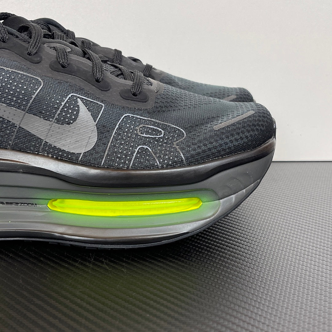 Vomero Premium Black/Green