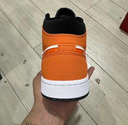 Air Jordan 1 Mid Orange