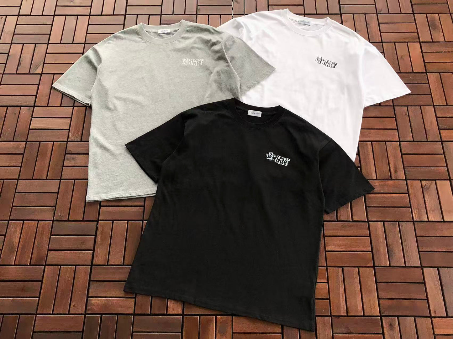 T-shirt Off