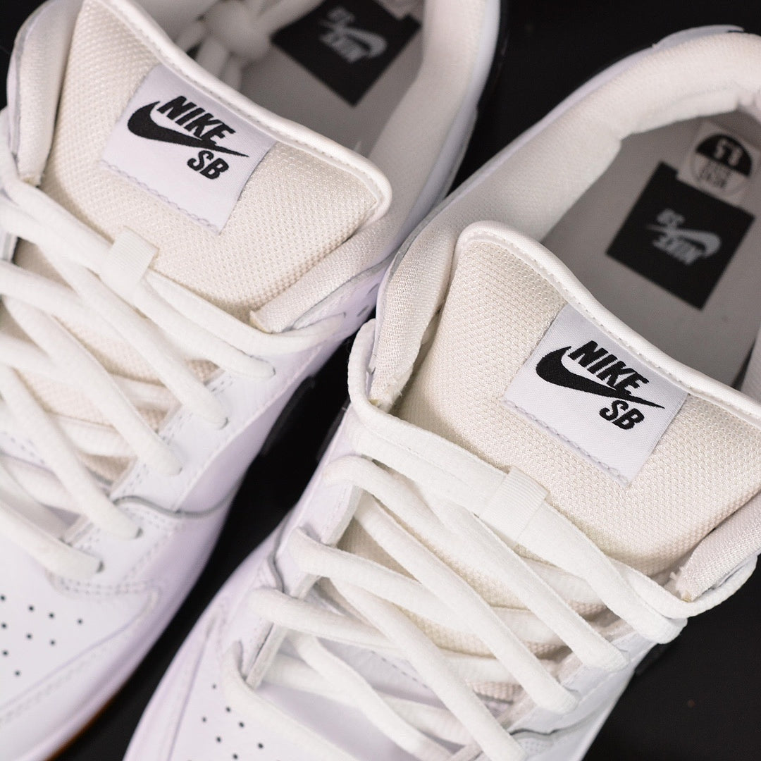 Dunk SB White Gum
