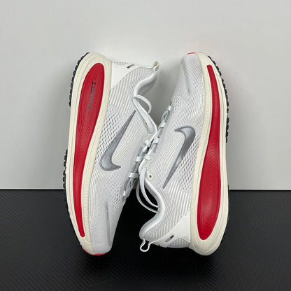 Vomero 18 Platinum Tint Siren Red Light Smoke Grey Metallic Pewter