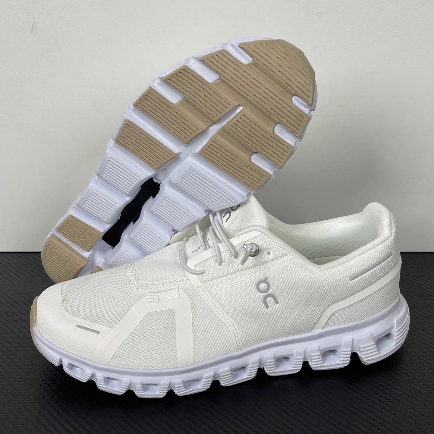 On Cloud 6 White