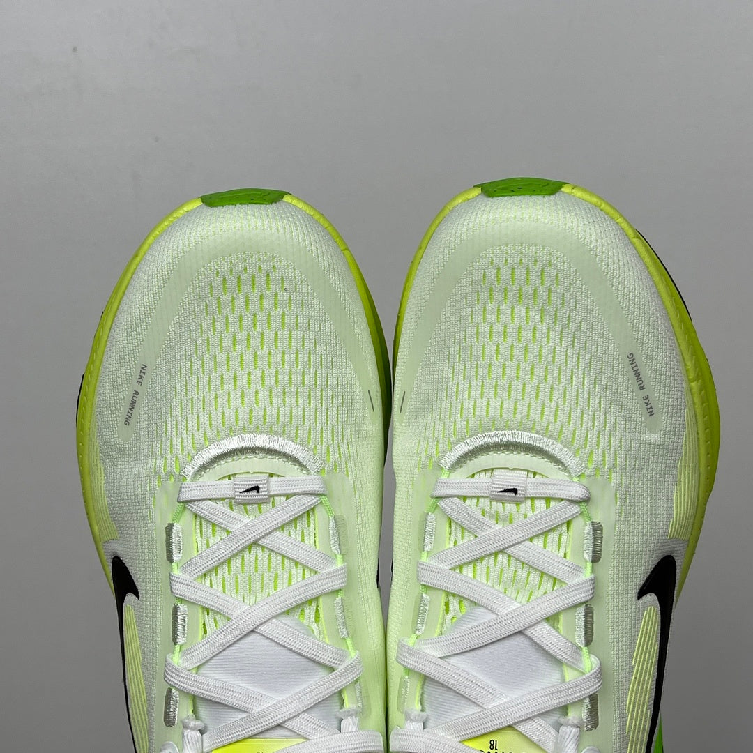 Vomero 18 White/Yellow/Green