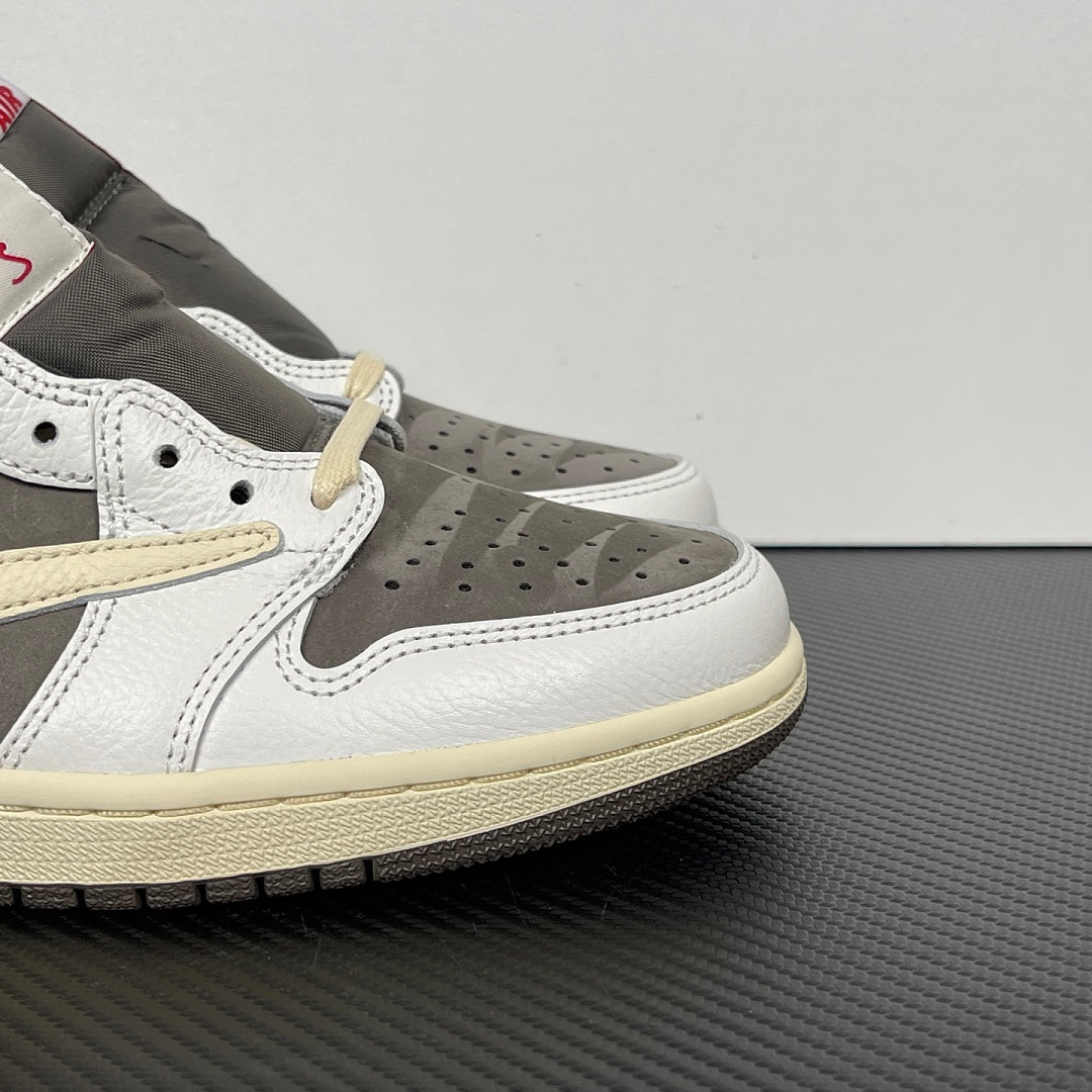 AJ1 Travis Reverse Mocha