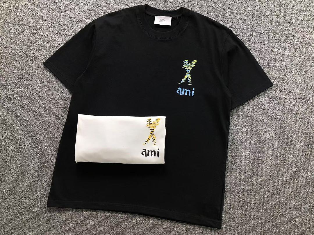 T-Shirts Ami Paris