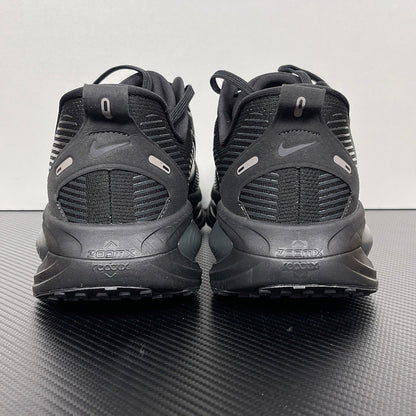 Vomero 18 Black