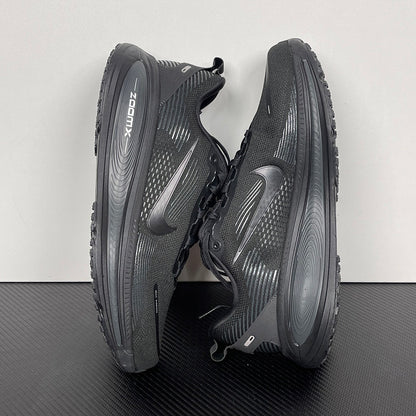 Vomero 18 Black
