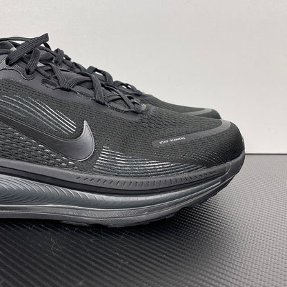 Vomero 18 Black