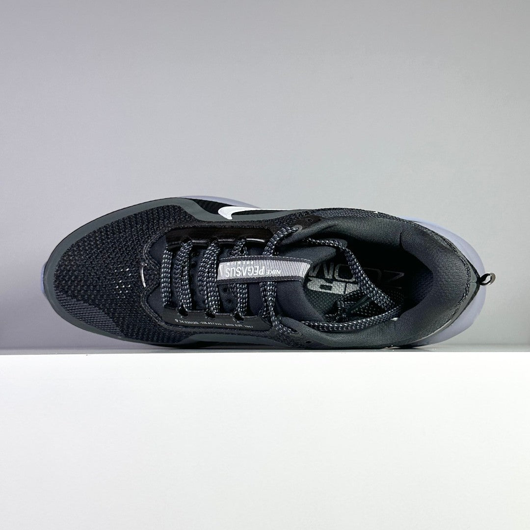 Pegasus Premium Black