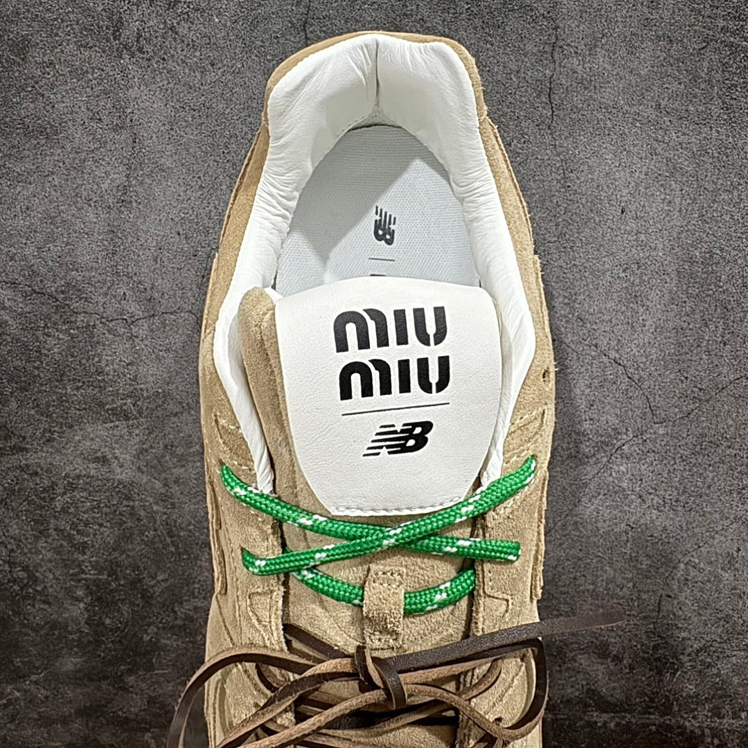 Miu Miu Brown
