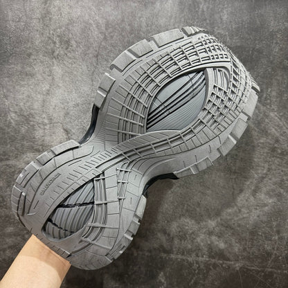 BLG Platform Reduced Black