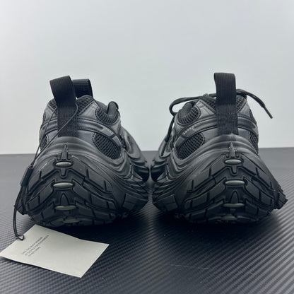 BLG 10XL Triple Black